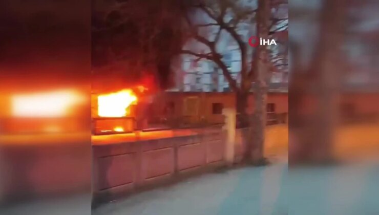 Samsun’da ev alevlere teslim oldu: 4 kişi dumandan etkilendi