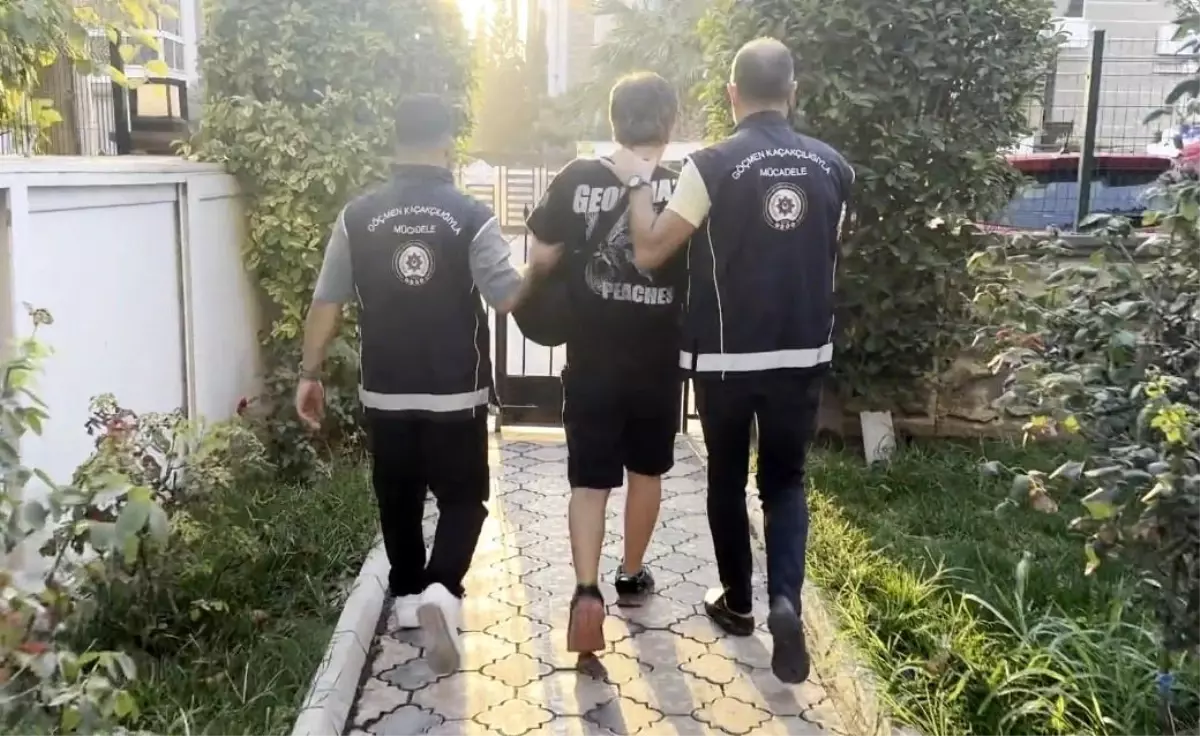 İzmir’de Göçmen Kaçakçılığı Operasyonu: 14 Tutuklama