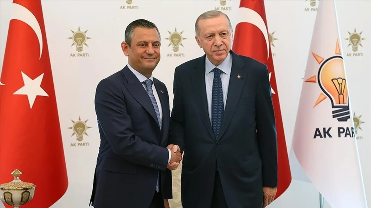 Özgür Özel, Başkan Erdoğan’ın yeni yılını kutladı