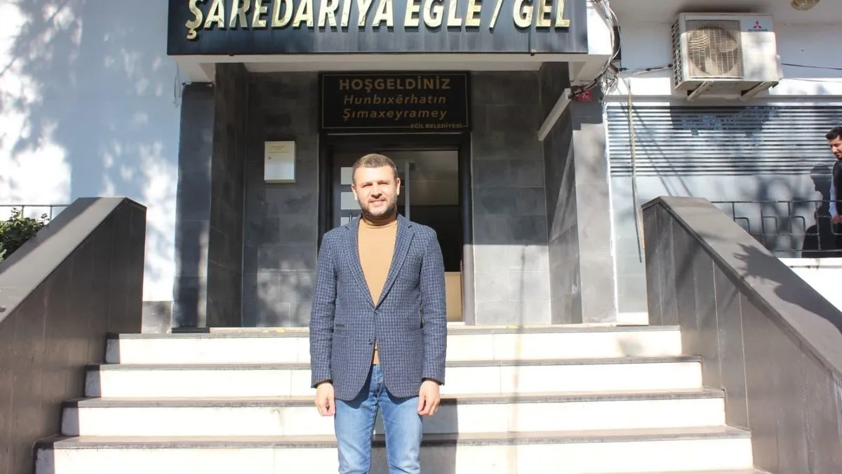 Görme ve yürüme engelli vatandaşa asansör hizmeti