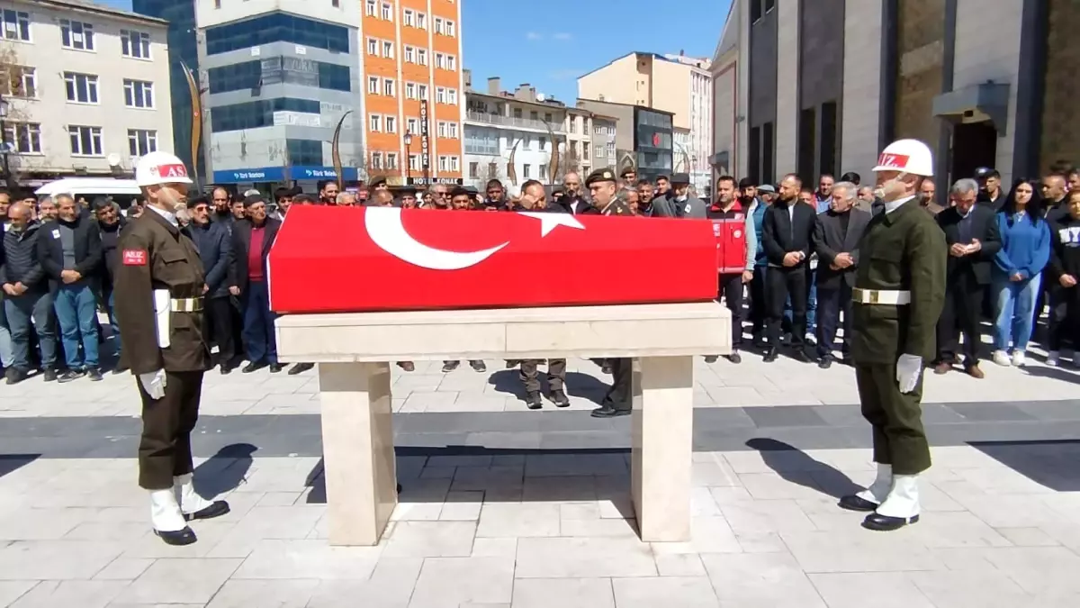 Askeri görevde vefat: Engin Karakoyun son yolculuğuna uğurlandı