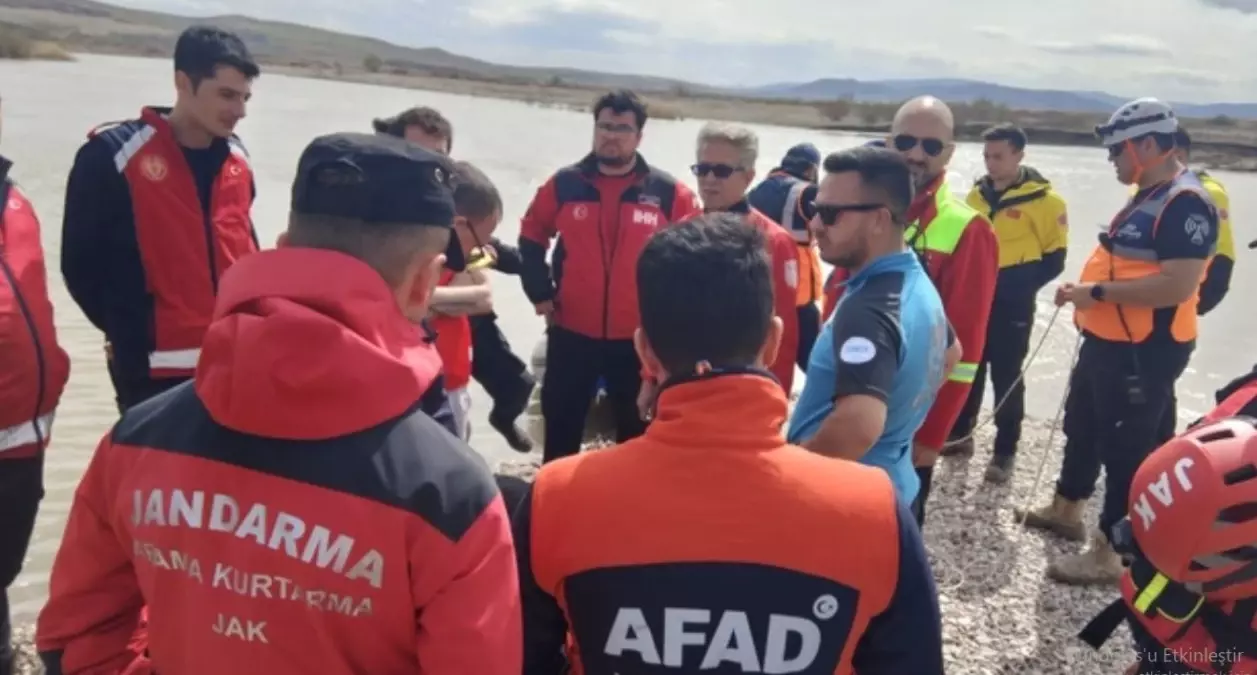 Kayseri’de Kızılırmak Nehri’nde Bir Genç Kayboldu